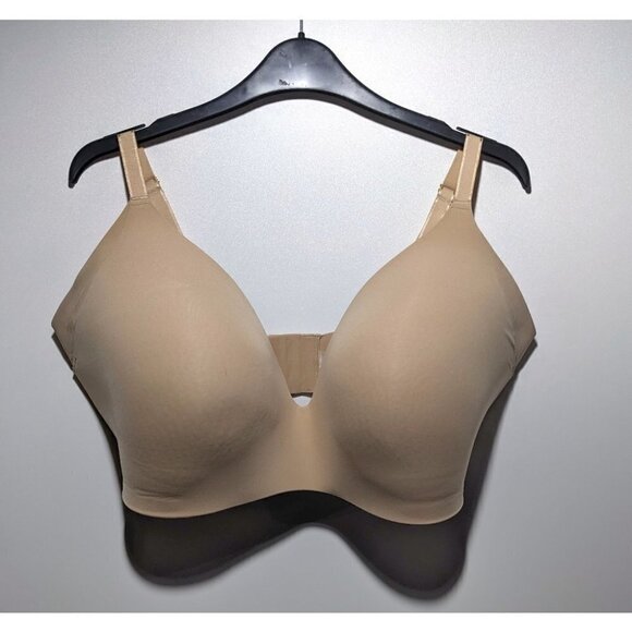 Knix | Wingwoman Contour Bra and Essential Boyshort in Warm Sand - Picture 6 of 16